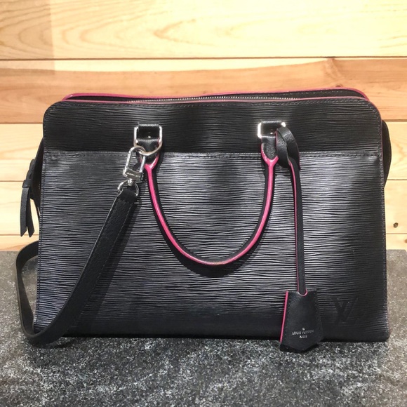 Louis Vuitton Handbags - H ONLY! Louis Vuitton Vaneau GM Epi Handbag!